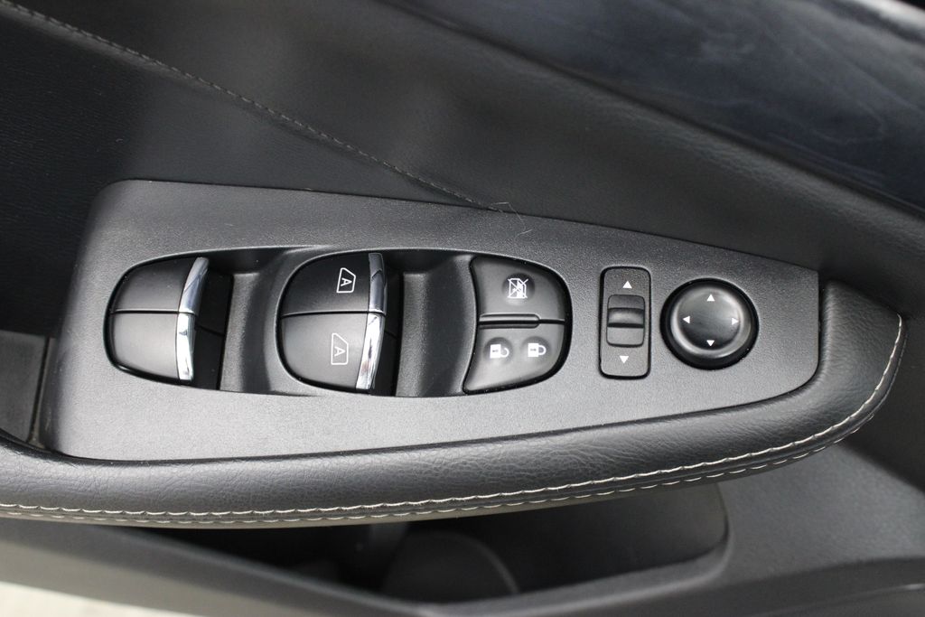2023 Nissan Maxima Platinum - Photo 20