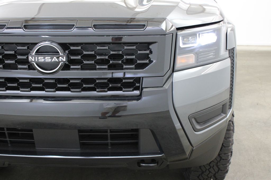 2026 Nissan Frontier SV - Photo 8