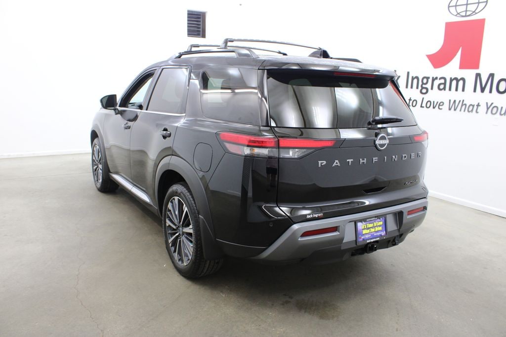 New 2026 Nissan Pathfinder Platinum SUV