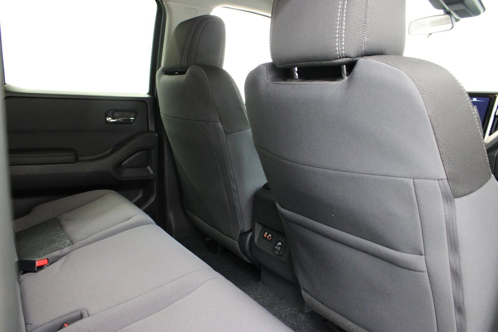 2026 Nissan Frontier SV - Photo 18