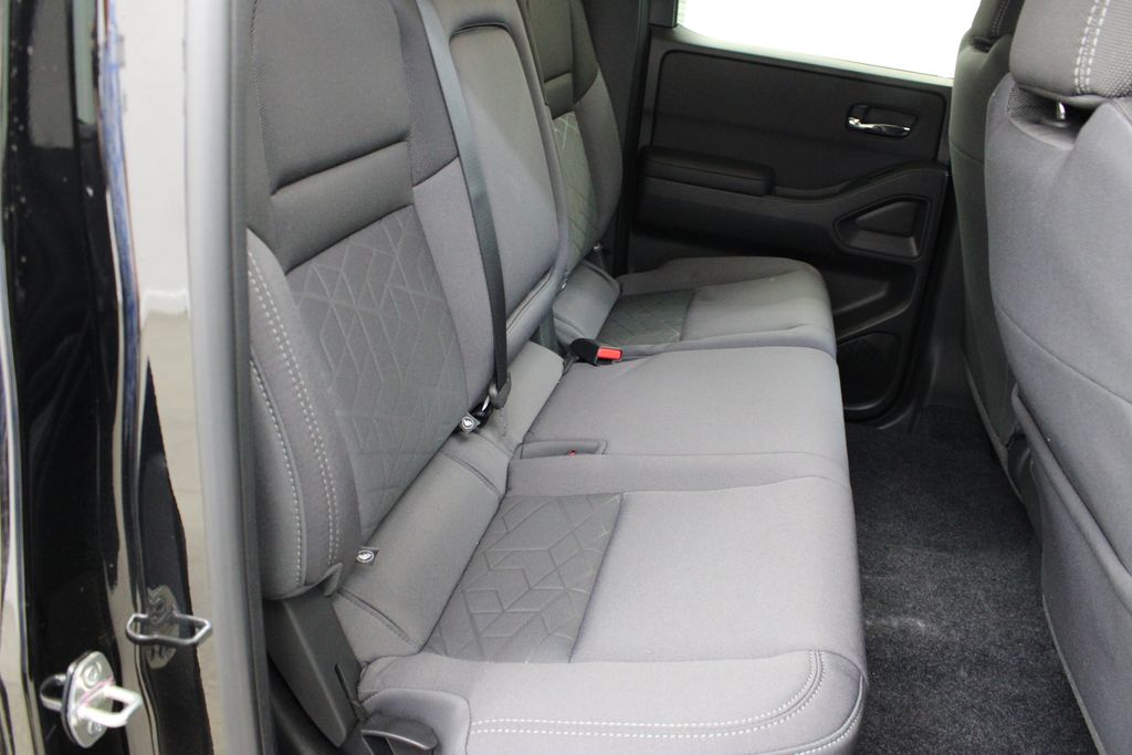 2026 Nissan Frontier SV - Photo 17