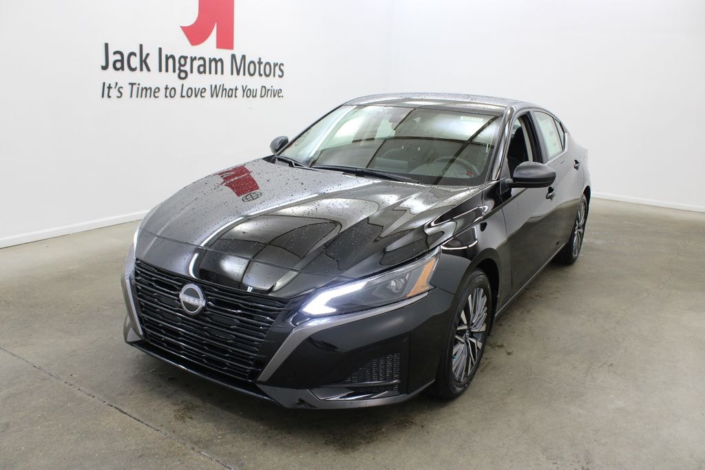 New 2026 Nissan Altima SV Sedan