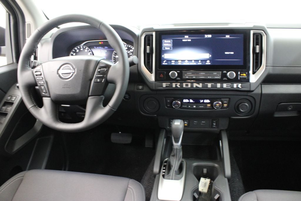 2026 Nissan Frontier SV - Photo 9