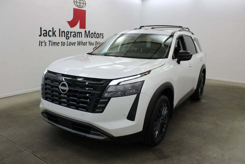 New 2026 Nissan Pathfinder SL SUV