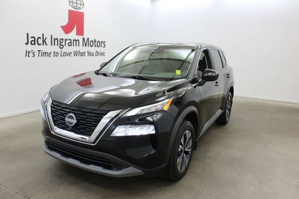 Used 2023 Nissan Rogue SV SUV
