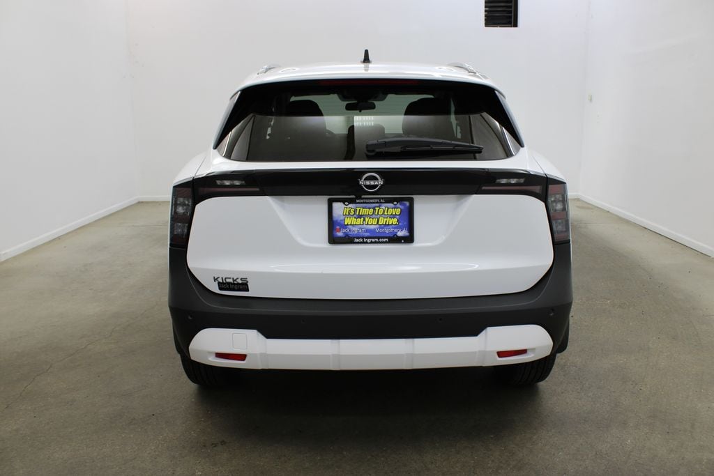 New 2026 Nissan Kicks SV SUV