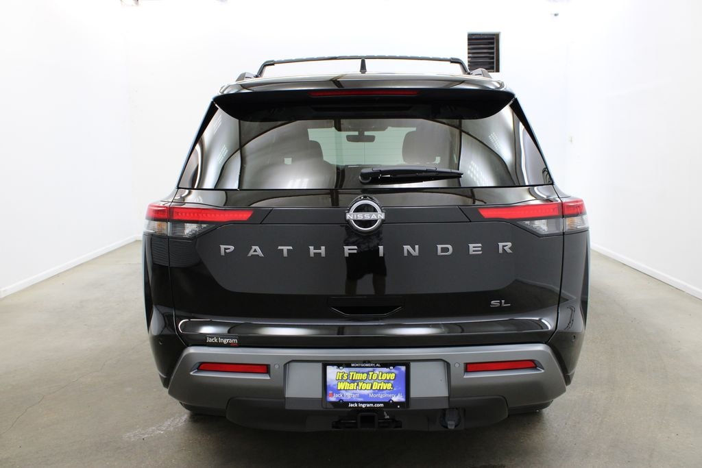 New 2026 Nissan Pathfinder SL SUV