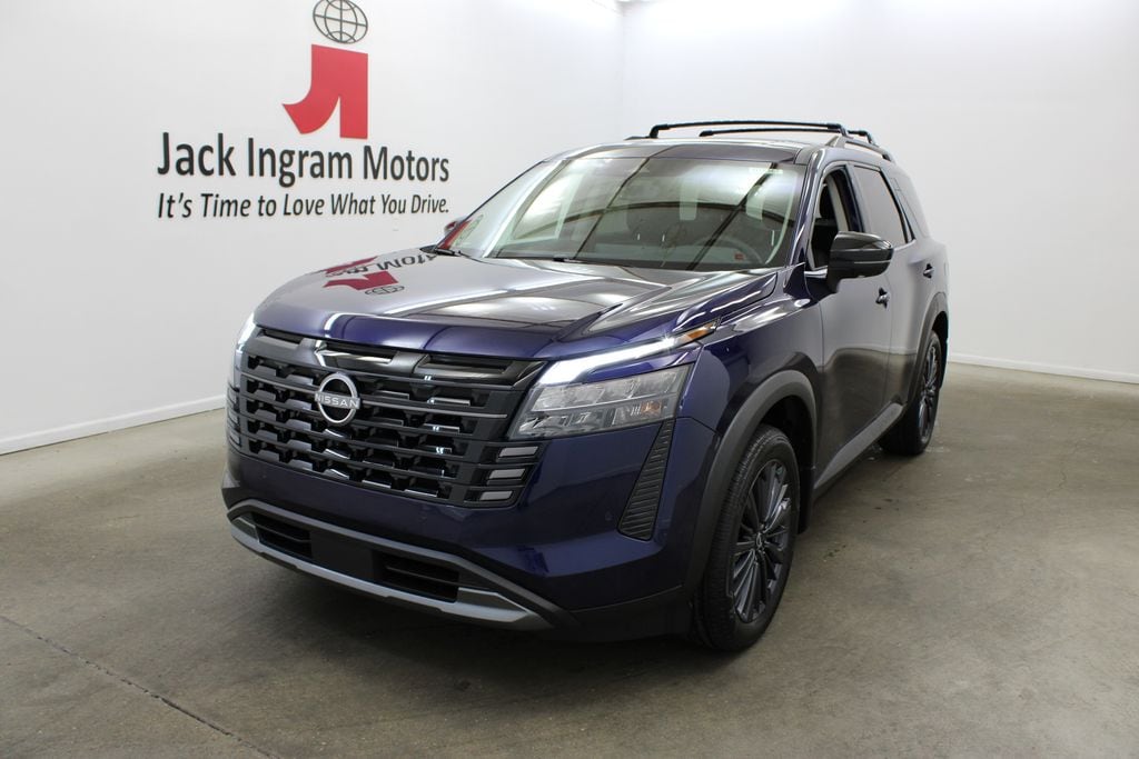 New 2026 Nissan Pathfinder SL SUV