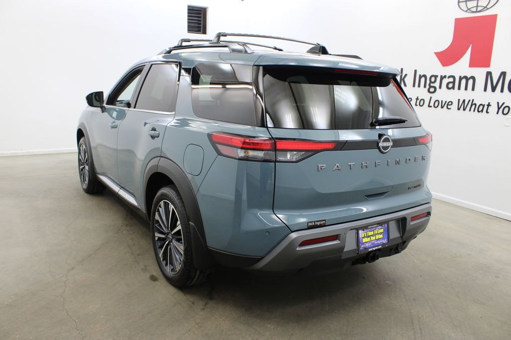 New 2026 Nissan Pathfinder Platinum SUV