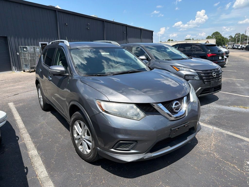 Used 2015 Nissan Rogue SV SUV