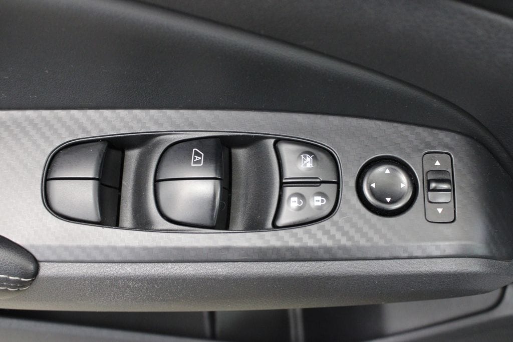 2025 Nissan Altima SV - Photo 17