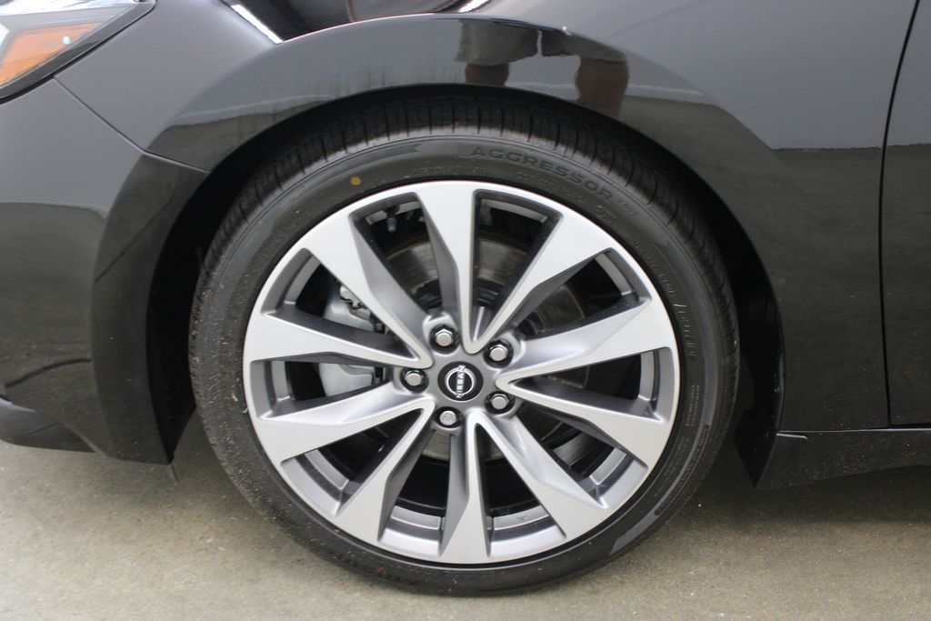 2023 Nissan Maxima Platinum - Photo 32