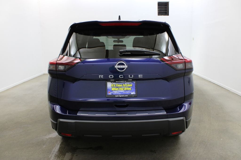 New 2026 Nissan Rogue SV SUV