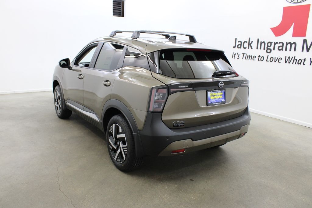 New 2026 Nissan Kicks SV SUV