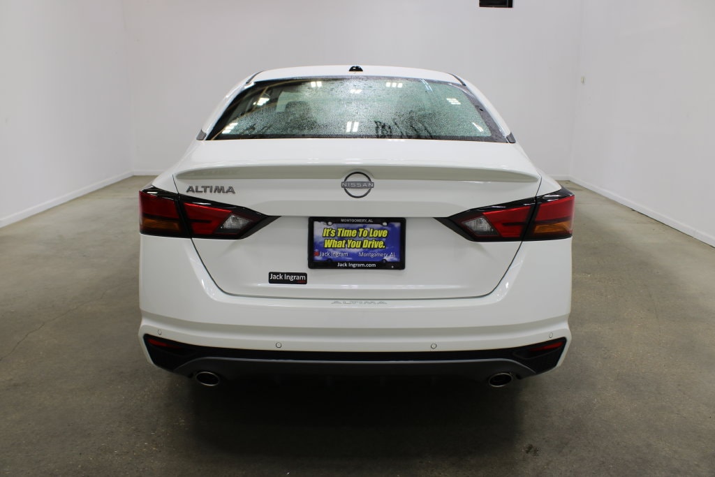 New 2026 Nissan Altima SV Sedan