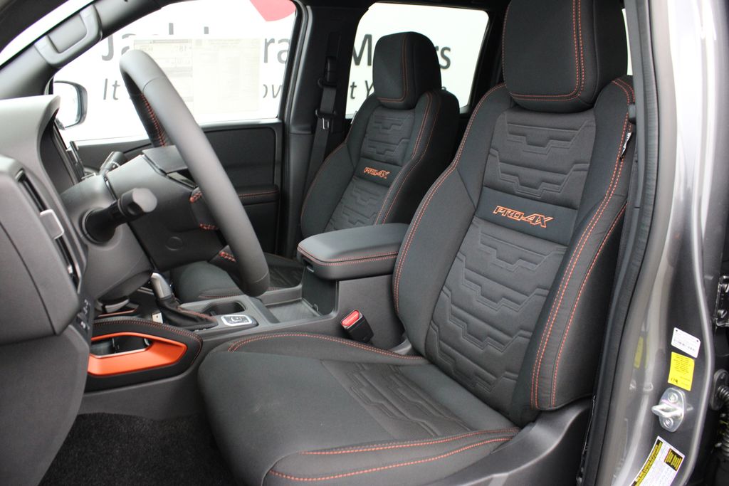 2026 Nissan Frontier PRO-4X - Photo 13