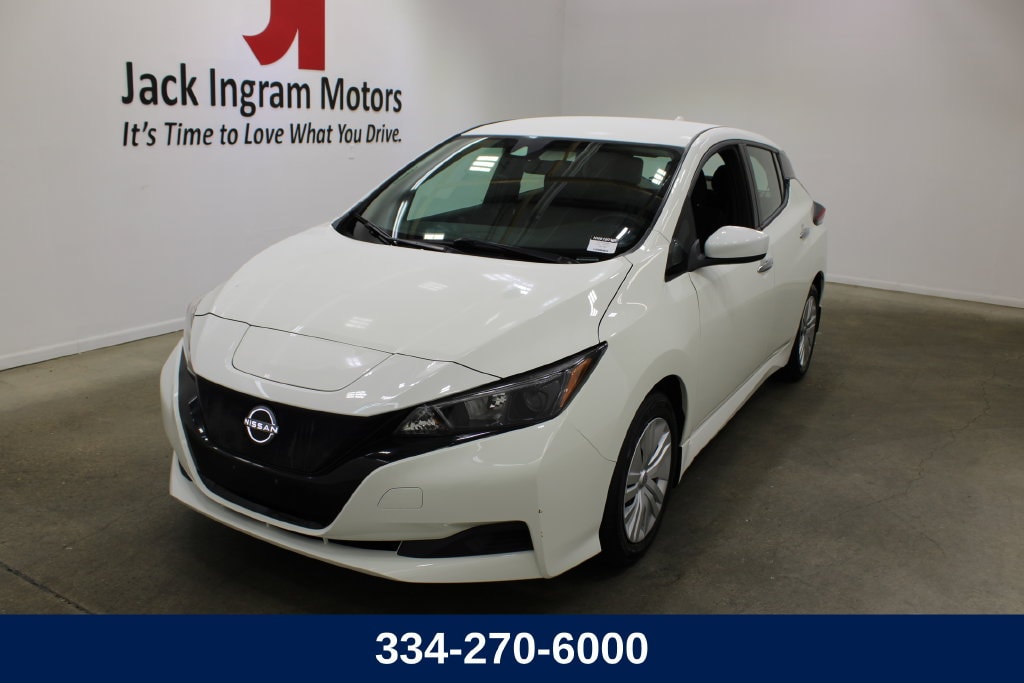 2025 Nissan Leaf