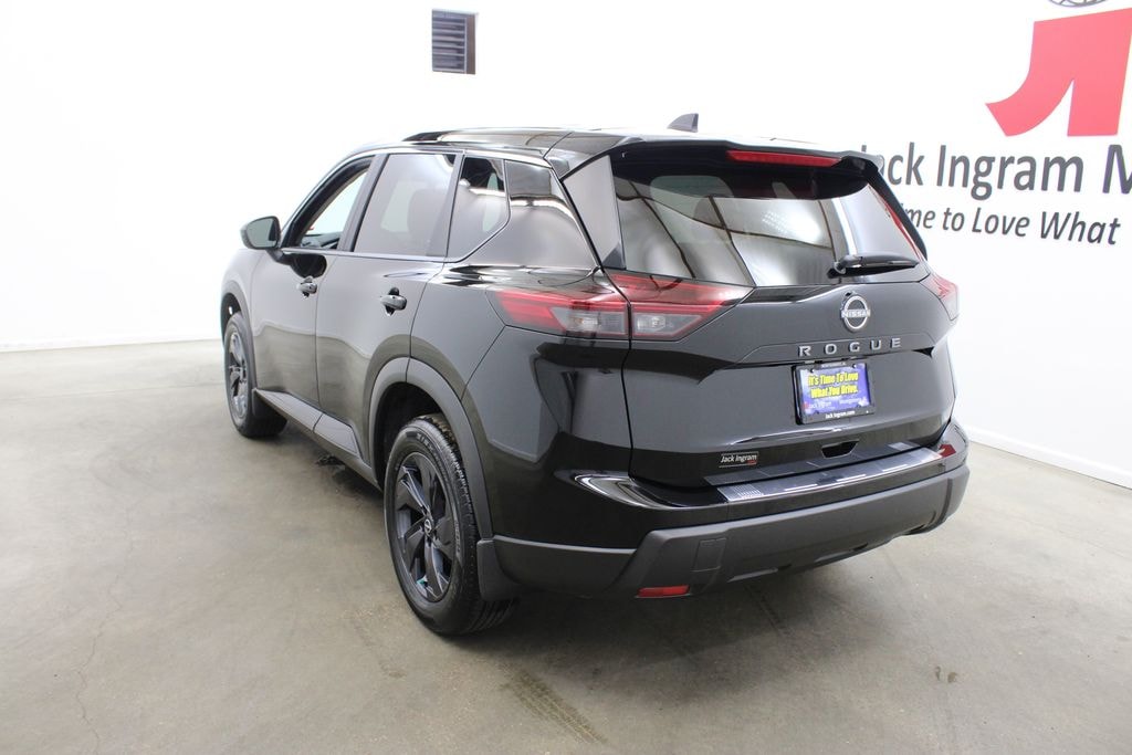 New 2026 Nissan Rogue SV SUV