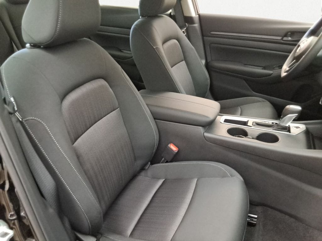 2025 Nissan Altima S - Photo 14
