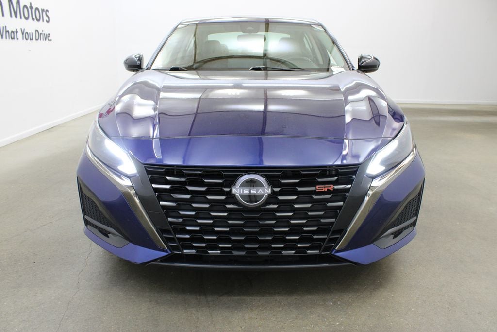 2023 Nissan Altima SR - Photo 6