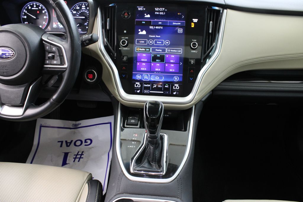 2022 Subaru Outback Limited - Photo 23