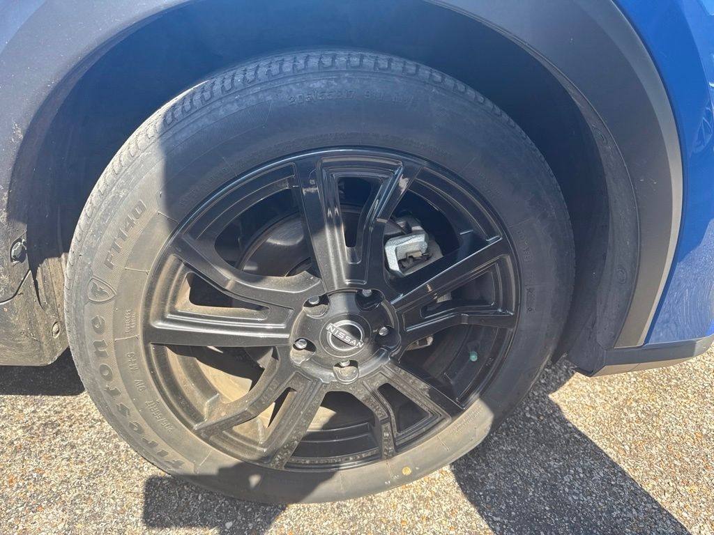 Used 2024 Nissan Kicks SR SUV