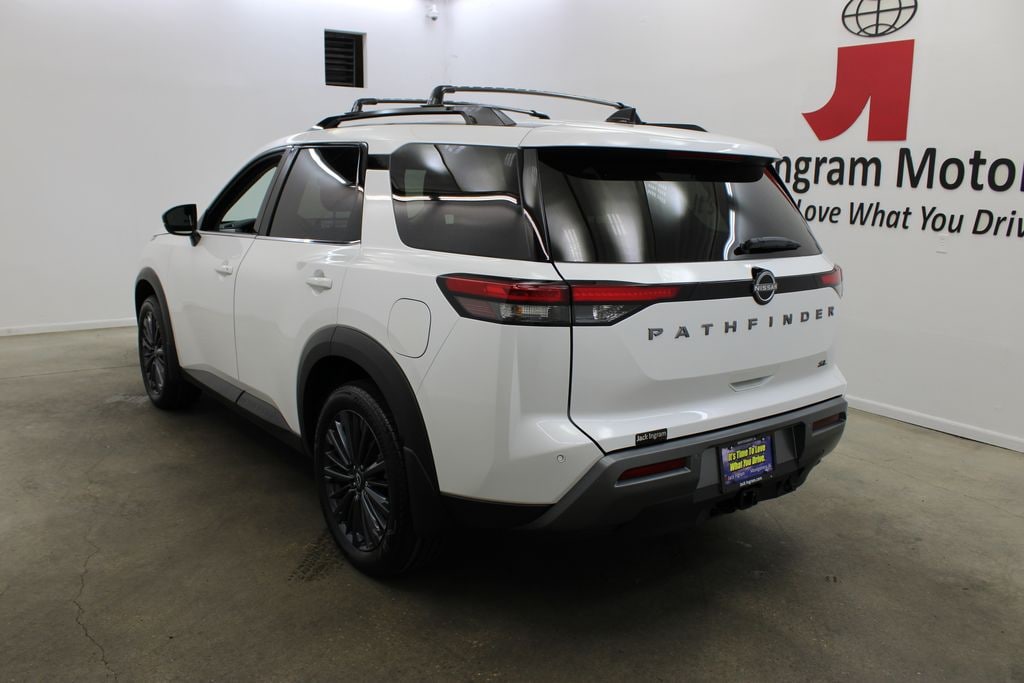 New 2026 Nissan Pathfinder SL SUV