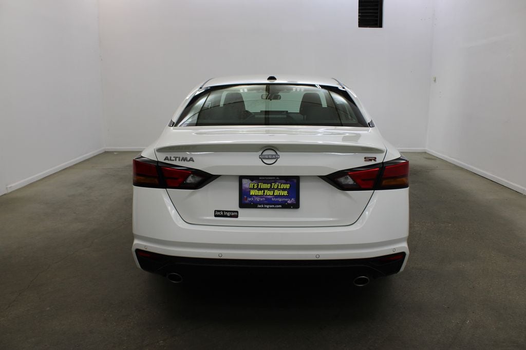 New 2026 Nissan Altima SR Sedan