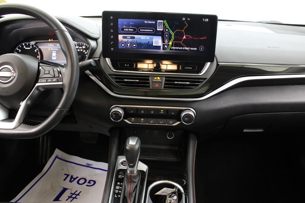 2023 Nissan Altima SR - Photo 23