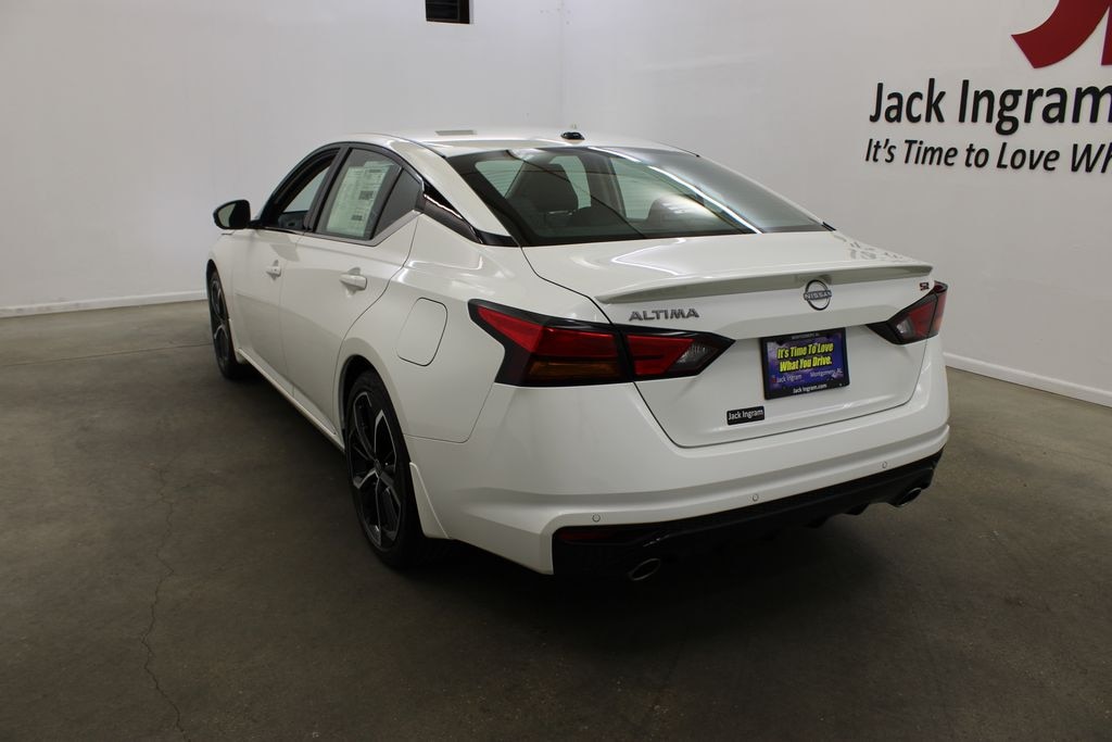 New 2026 Nissan Altima SR Sedan