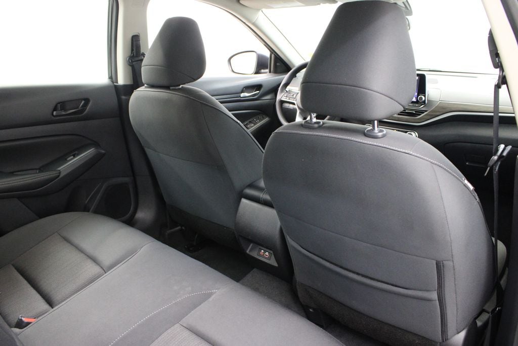 2025 Nissan Altima SV - Photo 20
