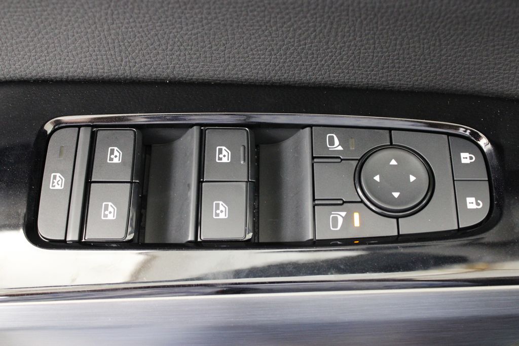 2026 Nissan Pathfinder SL - Photo 17