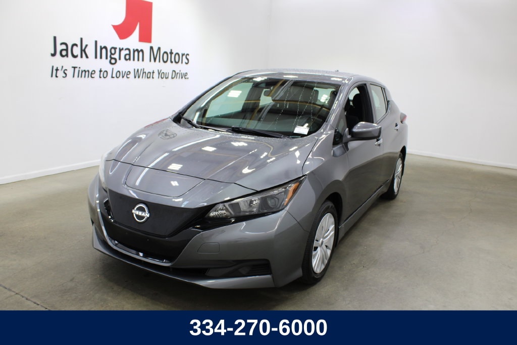 2025 Nissan Leaf