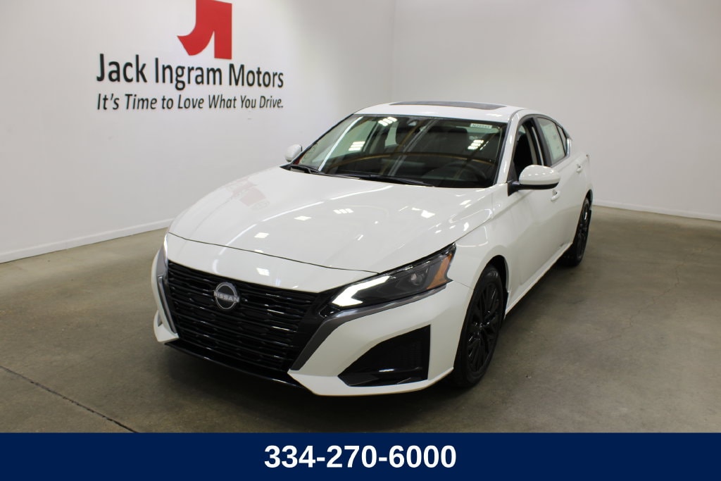 New 2026 Nissan Altima SV Sedan