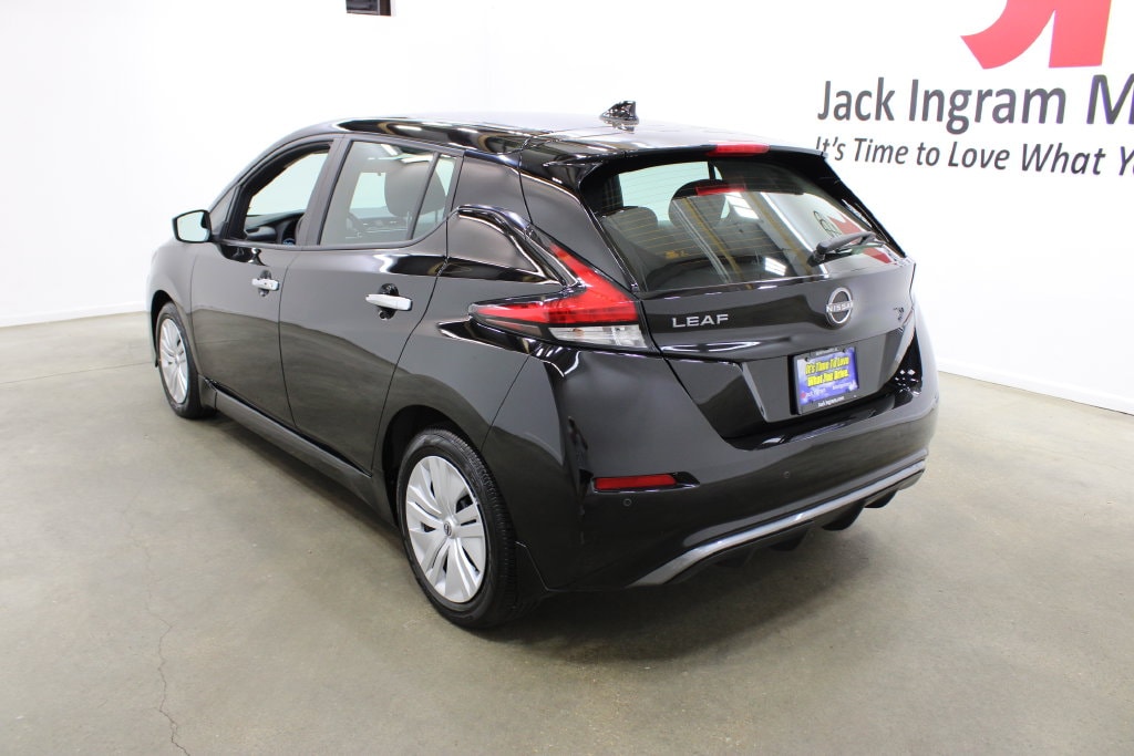 Used 2025 Nissan LEAF S Hatchback