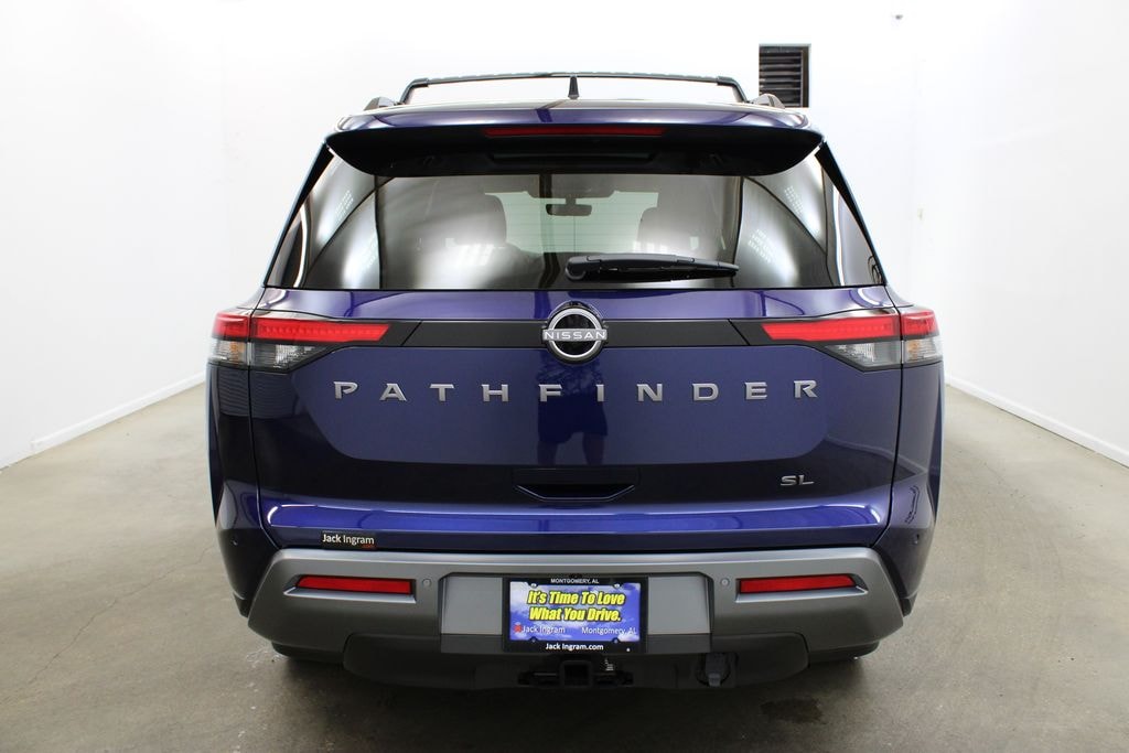 New 2026 Nissan Pathfinder SL SUV