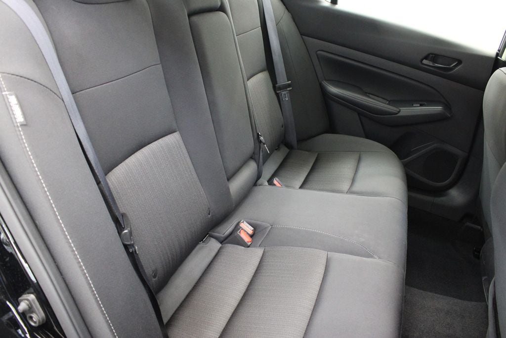 2025 Nissan Altima SV - Photo 19