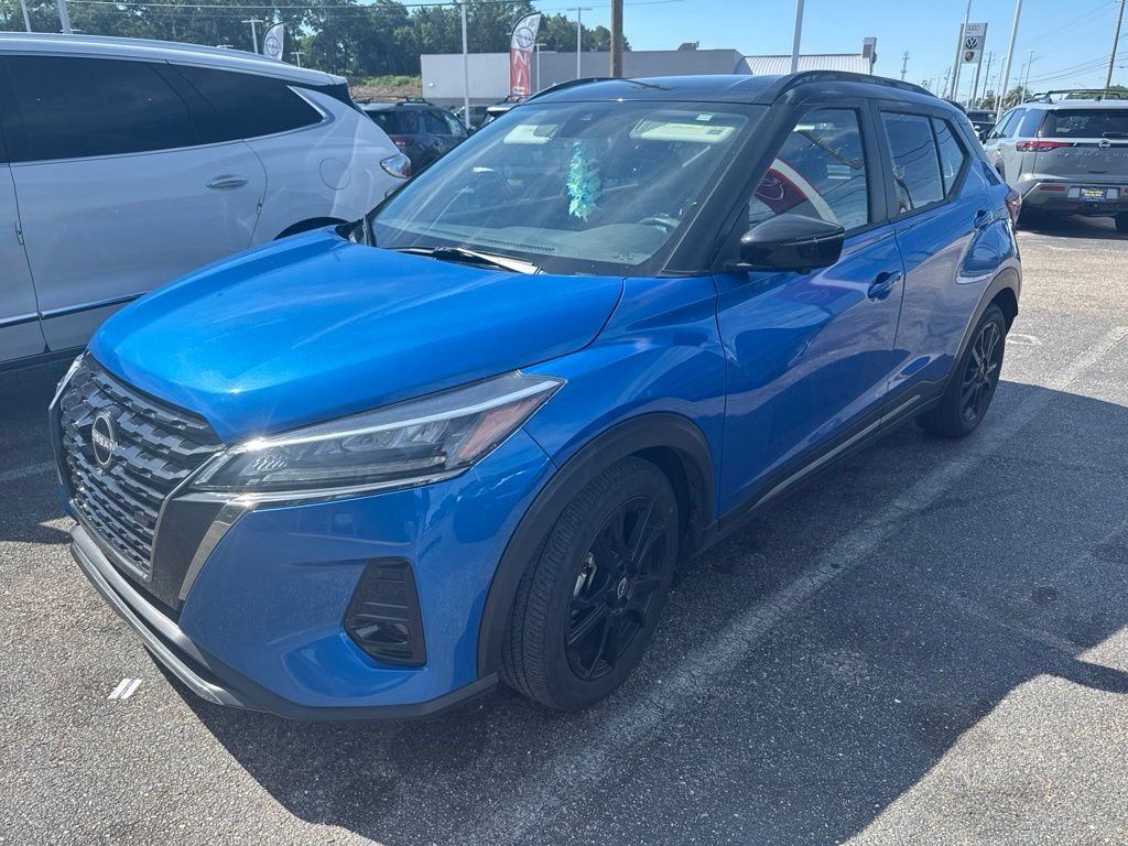 Used 2024 Nissan Kicks SR SUV