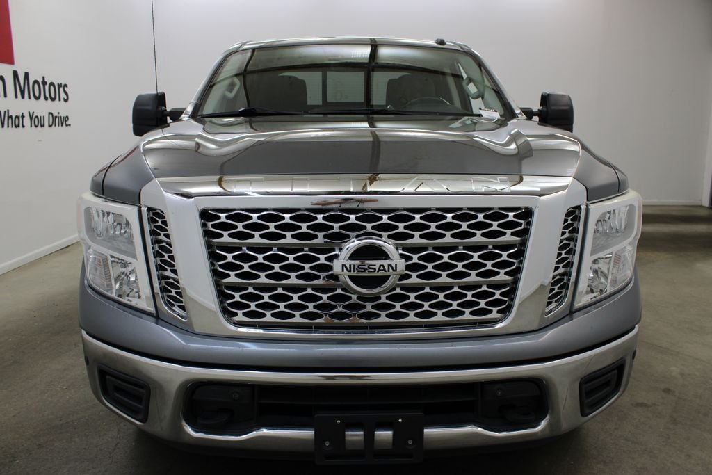 2019 Nissan Titan SV - Photo 7