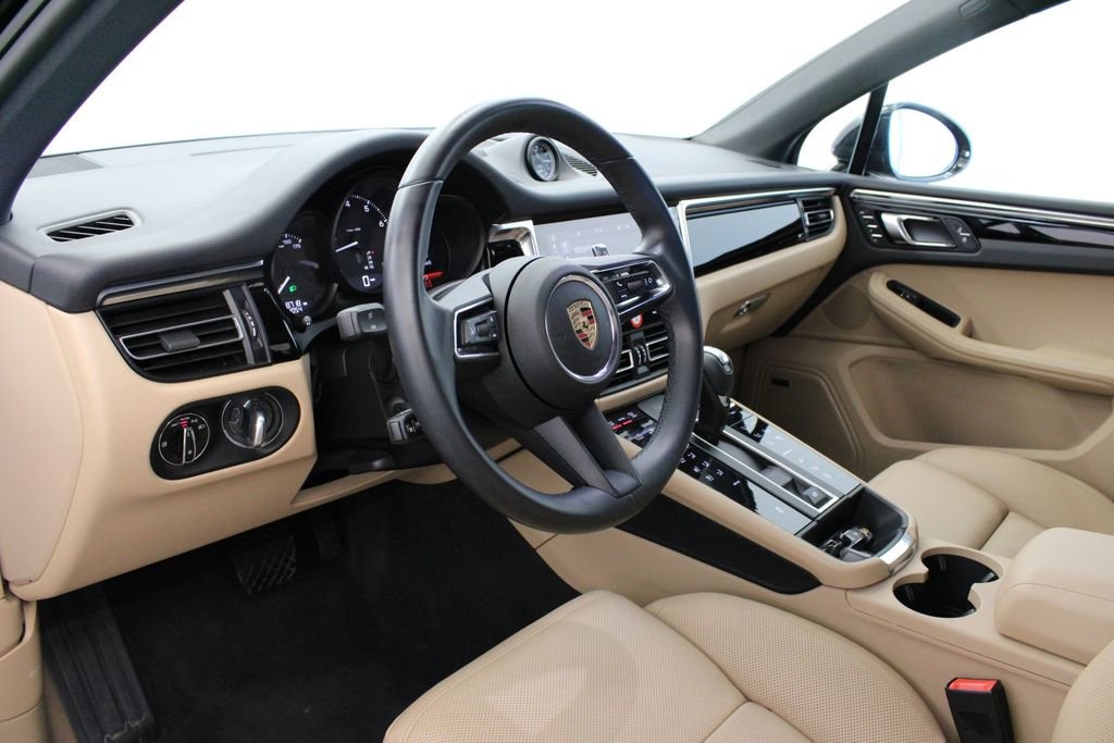 New 2024 Porsche Macan SUV