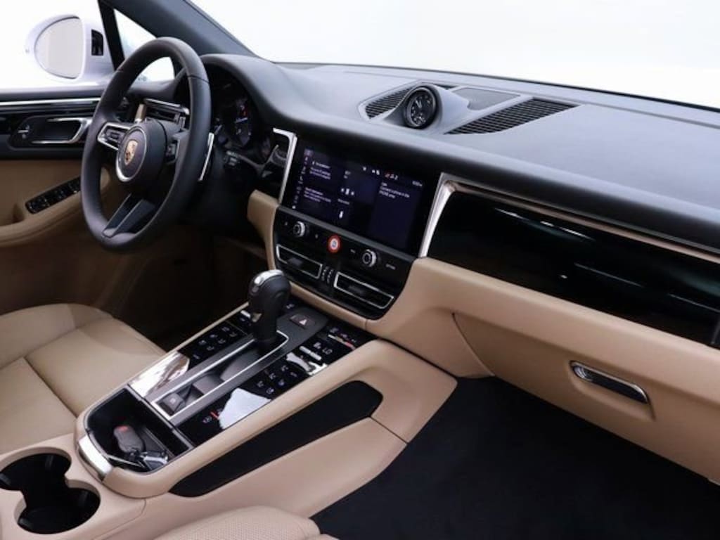 New 2024 Porsche Macan SUV