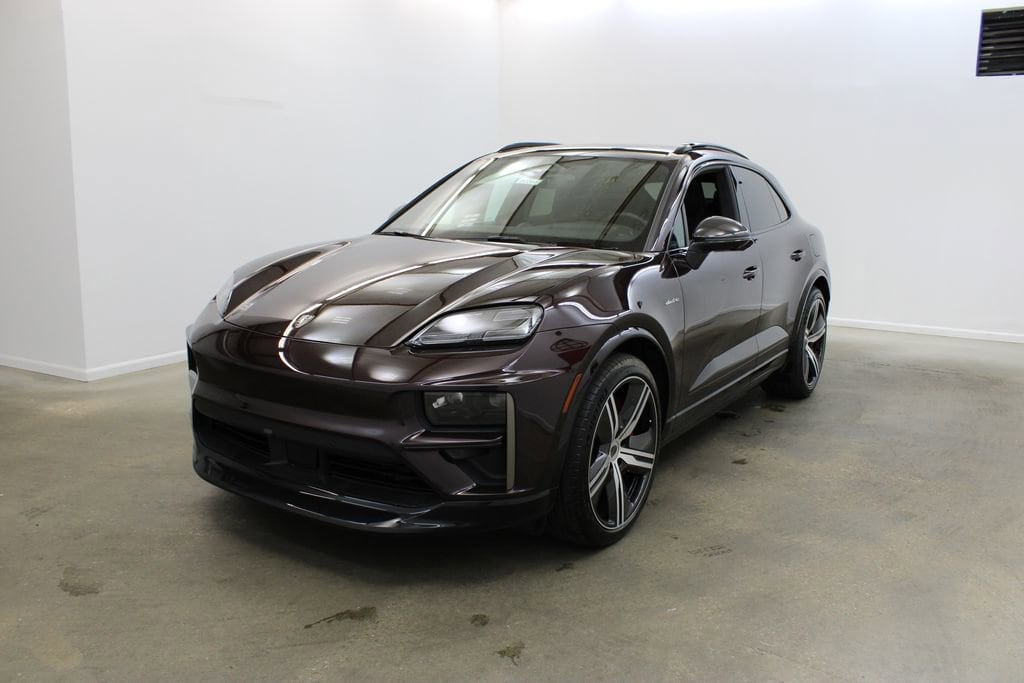 2024 Porsche Macan Turbo Electric