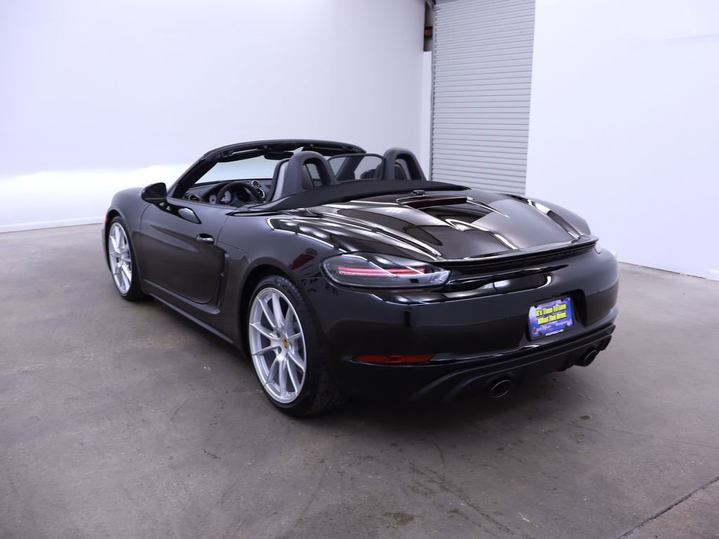 2025 Porsche Boxster GTS 4.0 photo 3