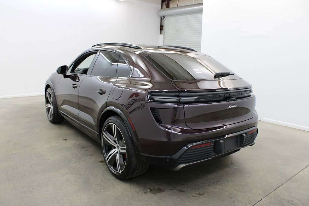 New 2024 Porsche Macan Electric Turbo SUV