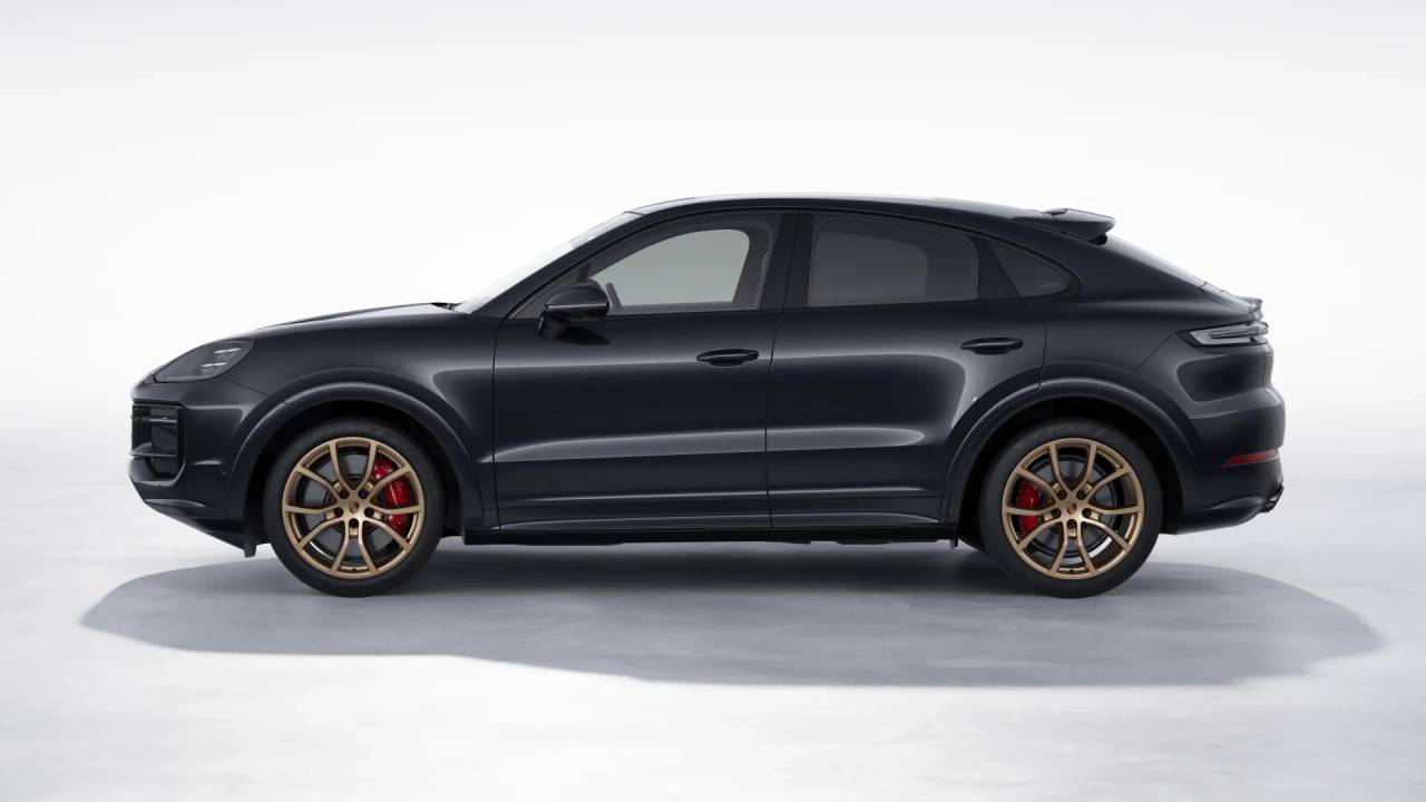 2026 Porsche Cayenne Coupe GTS photo 2