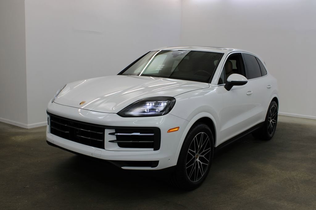 2025 Porsche Cayenne Base