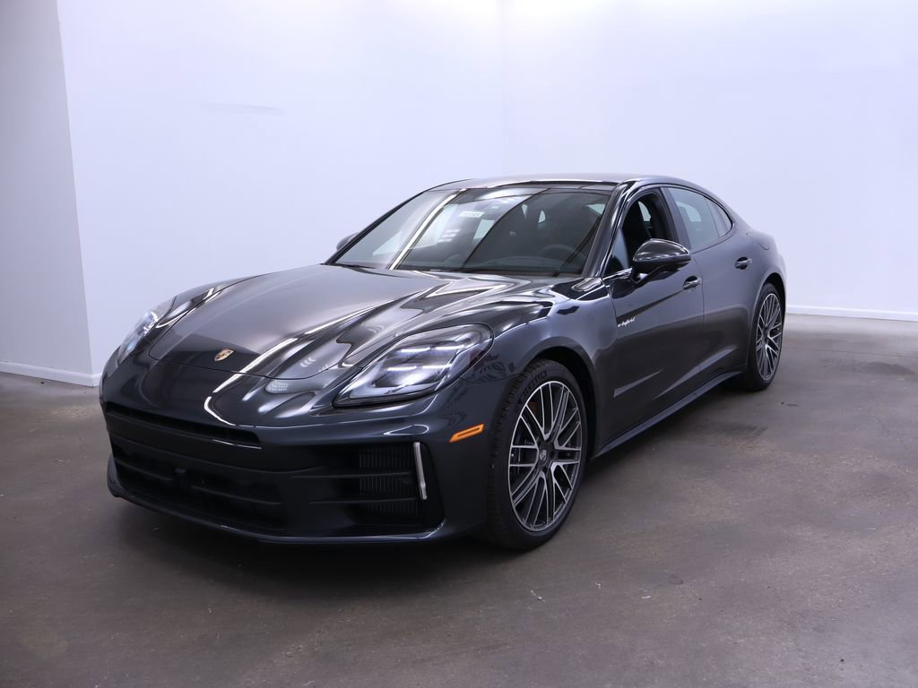 2025 Porsche Panamera E-Hybrid 4 photo 2