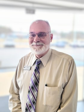 Staff member Bill Kissinger from ID_5436f098564e