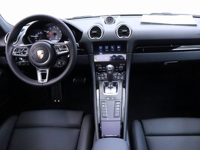2025 Porsche Cayman S photo 4