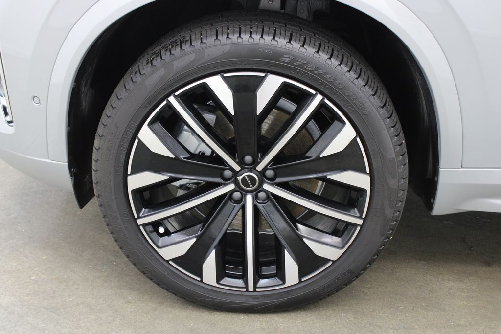 2026 Volvo XC90 Plus - Photo 30